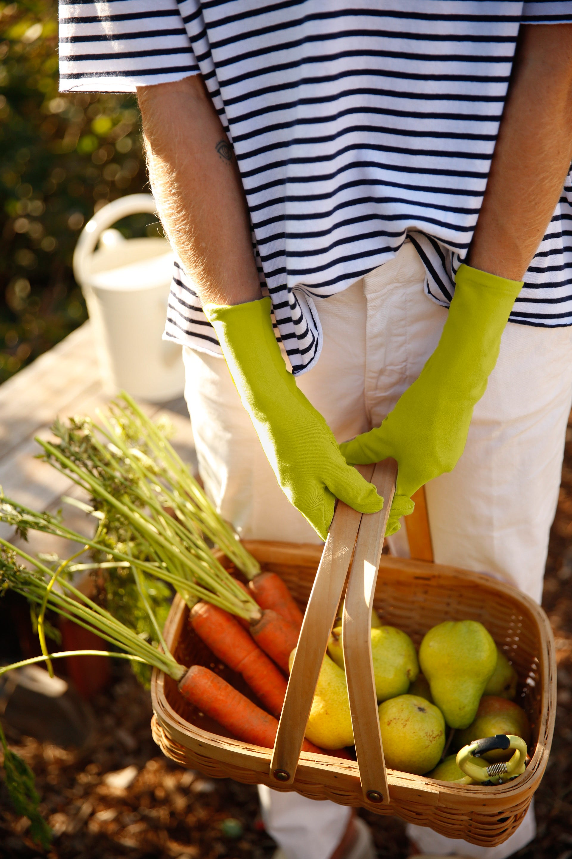 grass mid rise gloves