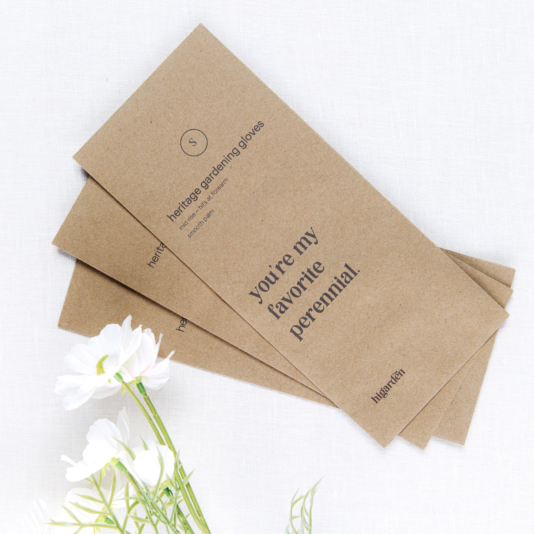 Kraft paper glove packaging for birthday gifts for gardeners, on a white background